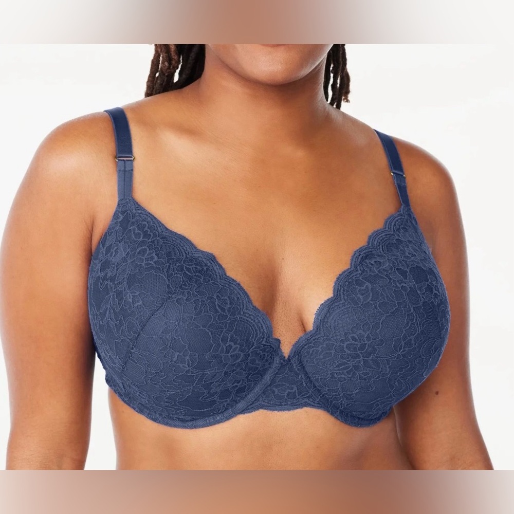 NWOT - Lace Push Up Bra.